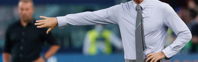 博鱼电竞官方网站-梁熙明：曼奇尼恋栈已醸大错 提拔“天才”何喜之有？