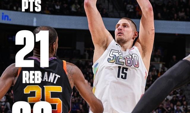 博鱼电竞-见证神迹！约基奇31+21+22创造历史 MVP再生悬念？